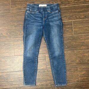 Levi Strauss Pull-on Skinny